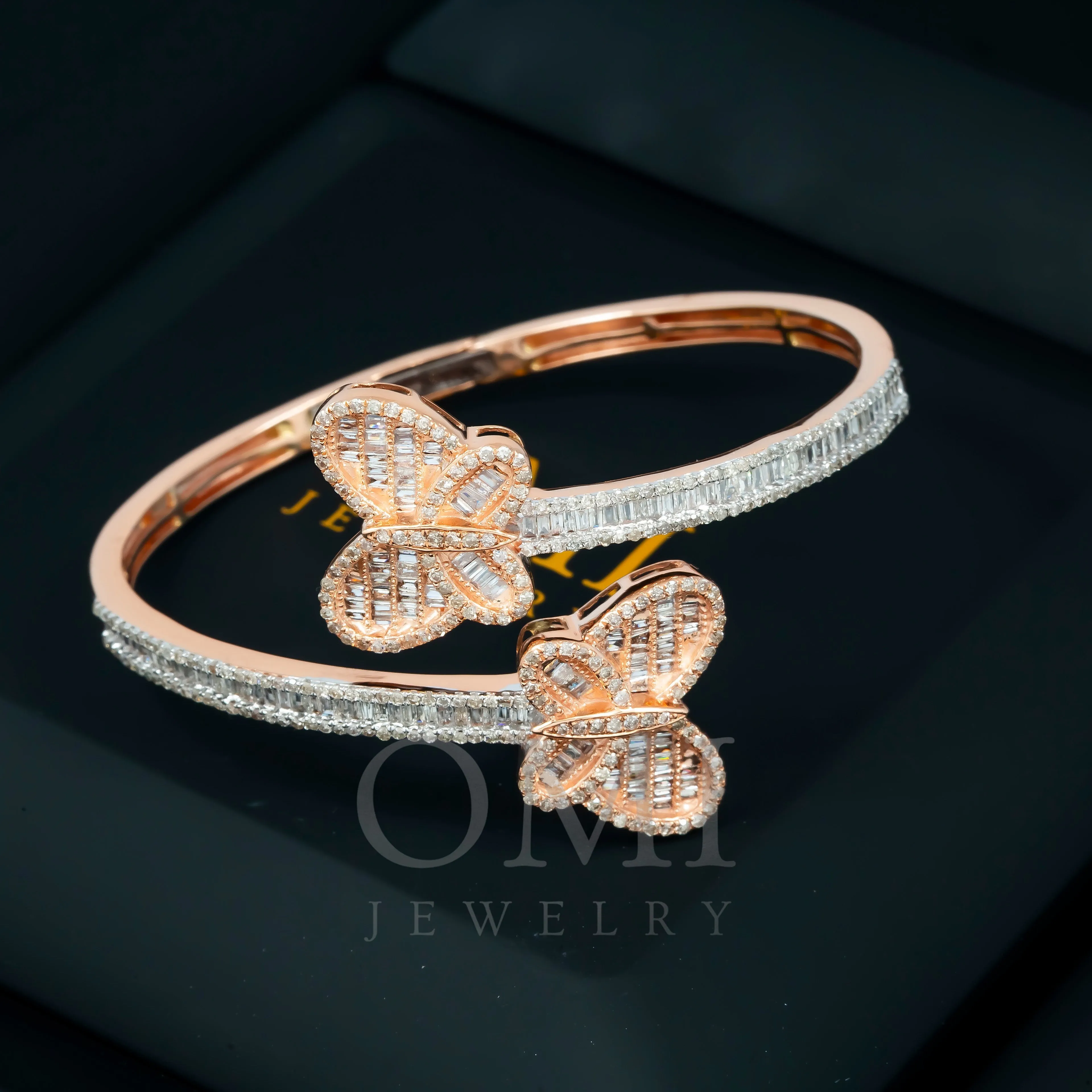 14K GOLD BAGUETTE DIAMONDS OPEN BUTTERFLY BANGLE 2.86 CT