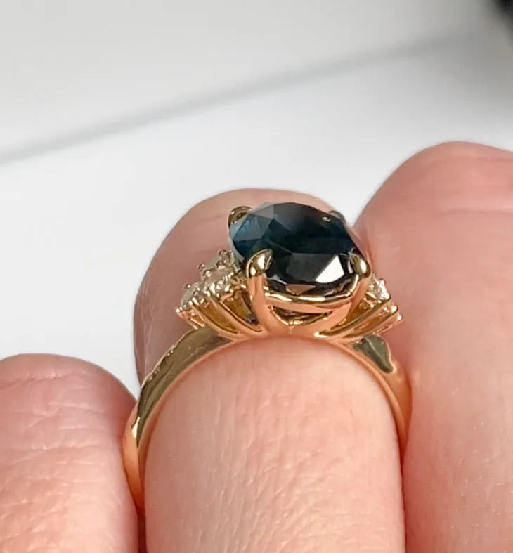 4.41ct Deep Midnight Blue Montana Sapphire and Diamond Evergreen Cluster Ring in 14k Yellow Gold