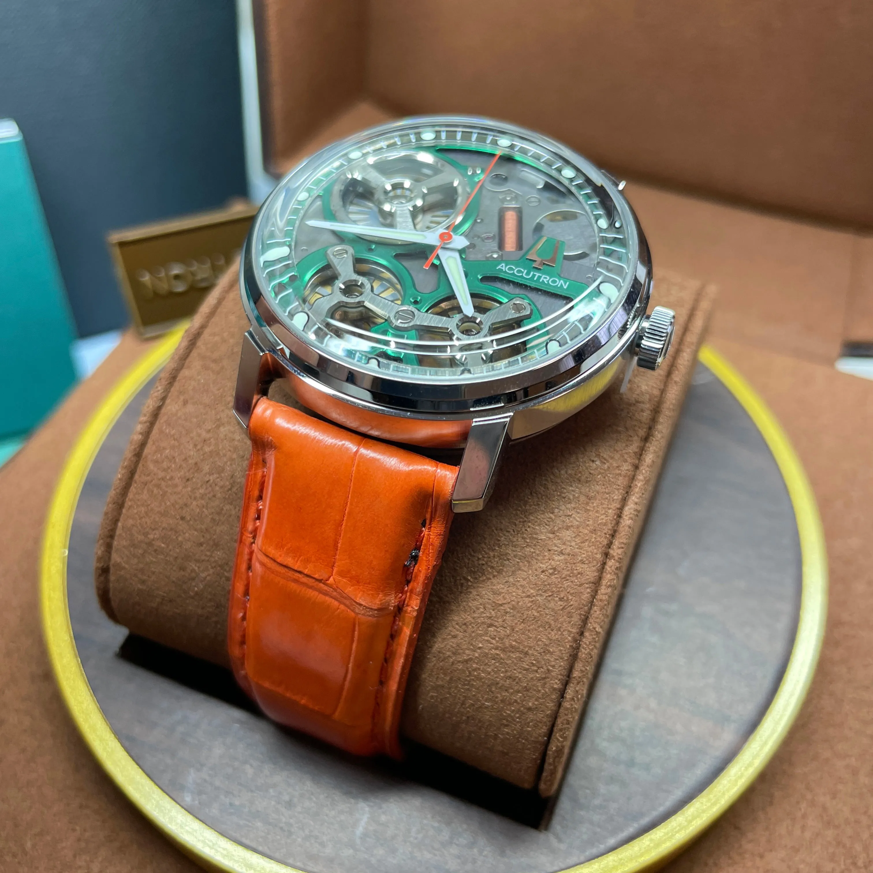 Accutron Spaceview 2020 ElectroStatic Green Dial Orange Watch 2ES6A004