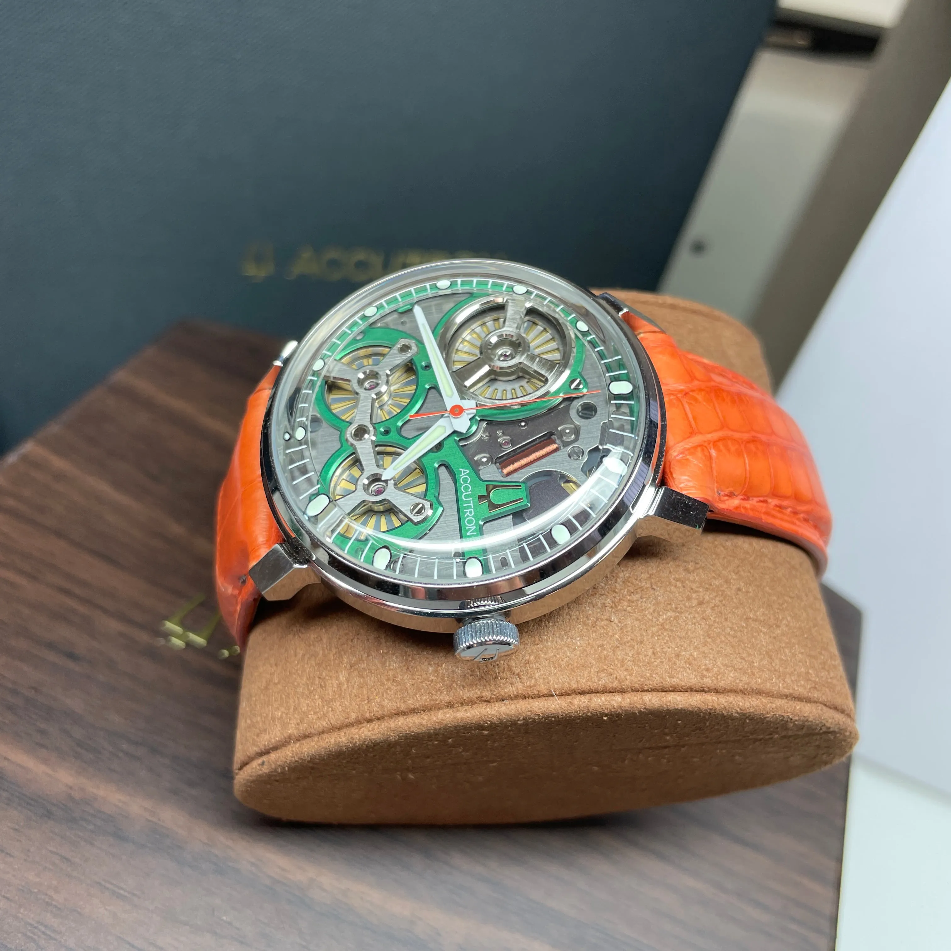 Accutron Spaceview 2020 ElectroStatic Green Dial Orange Watch 2ES6A004