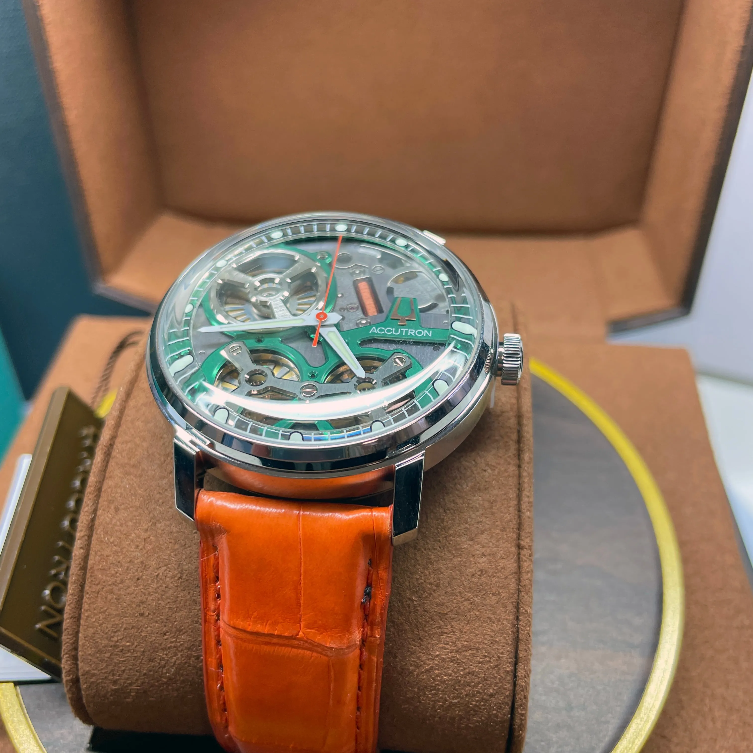 Accutron Spaceview 2020 ElectroStatic Green Dial Orange Watch 2ES6A004