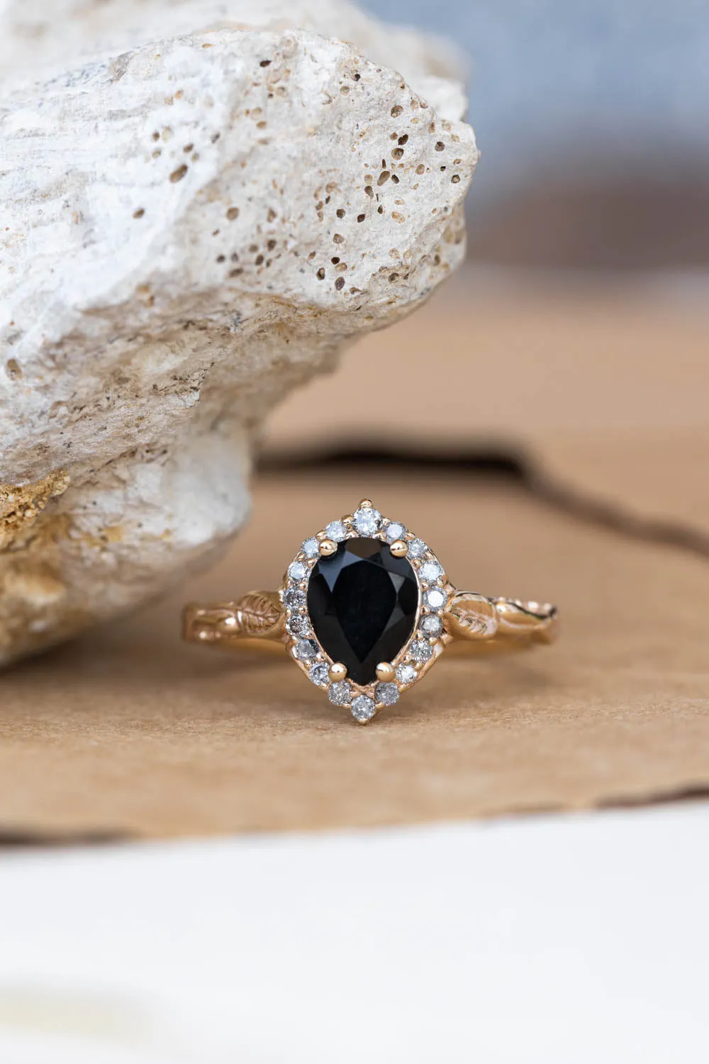 Black spinel with salt and pepper diamonds halo engagement ring / Florentina