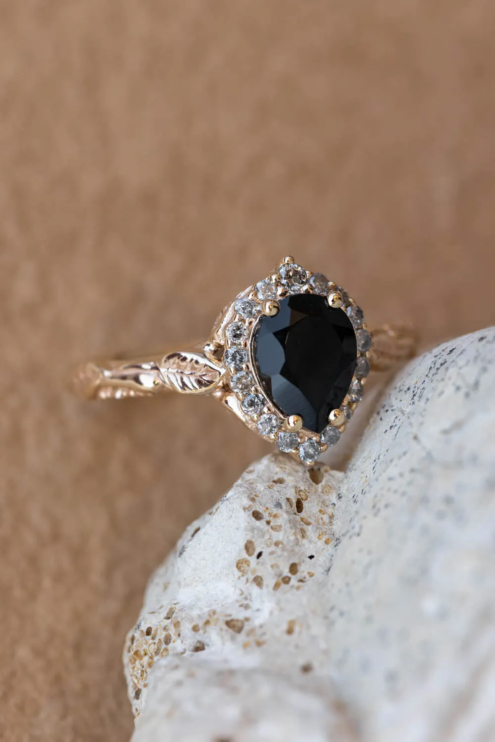 Black spinel with salt and pepper diamonds halo engagement ring / Florentina