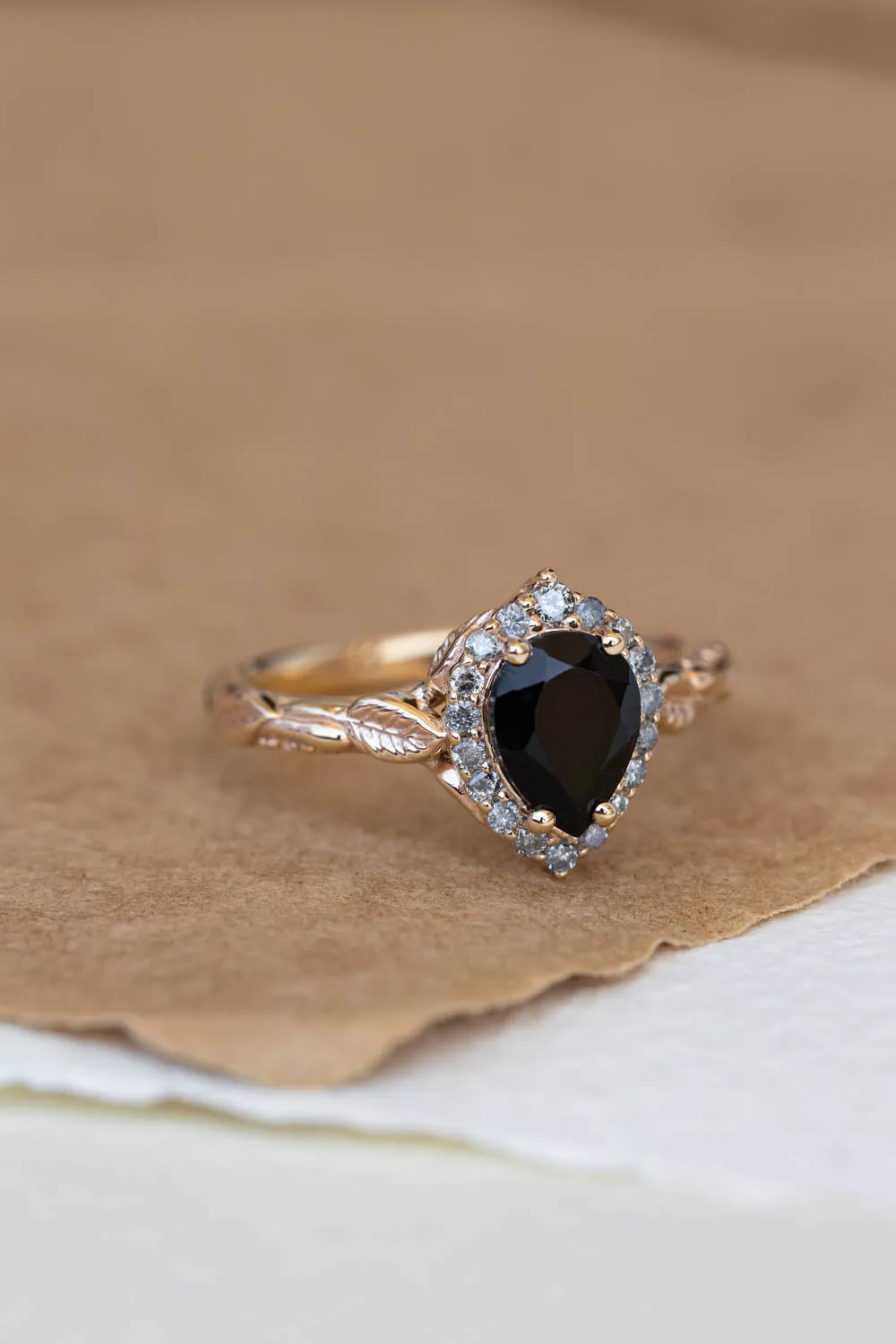 Black spinel with salt and pepper diamonds halo engagement ring / Florentina