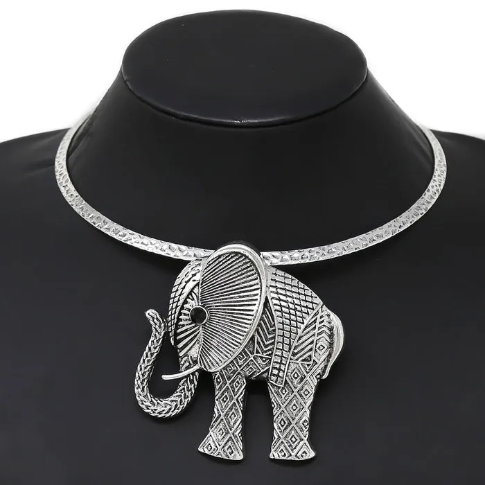 Chunky Elephant Pendant Short Collar Necklace