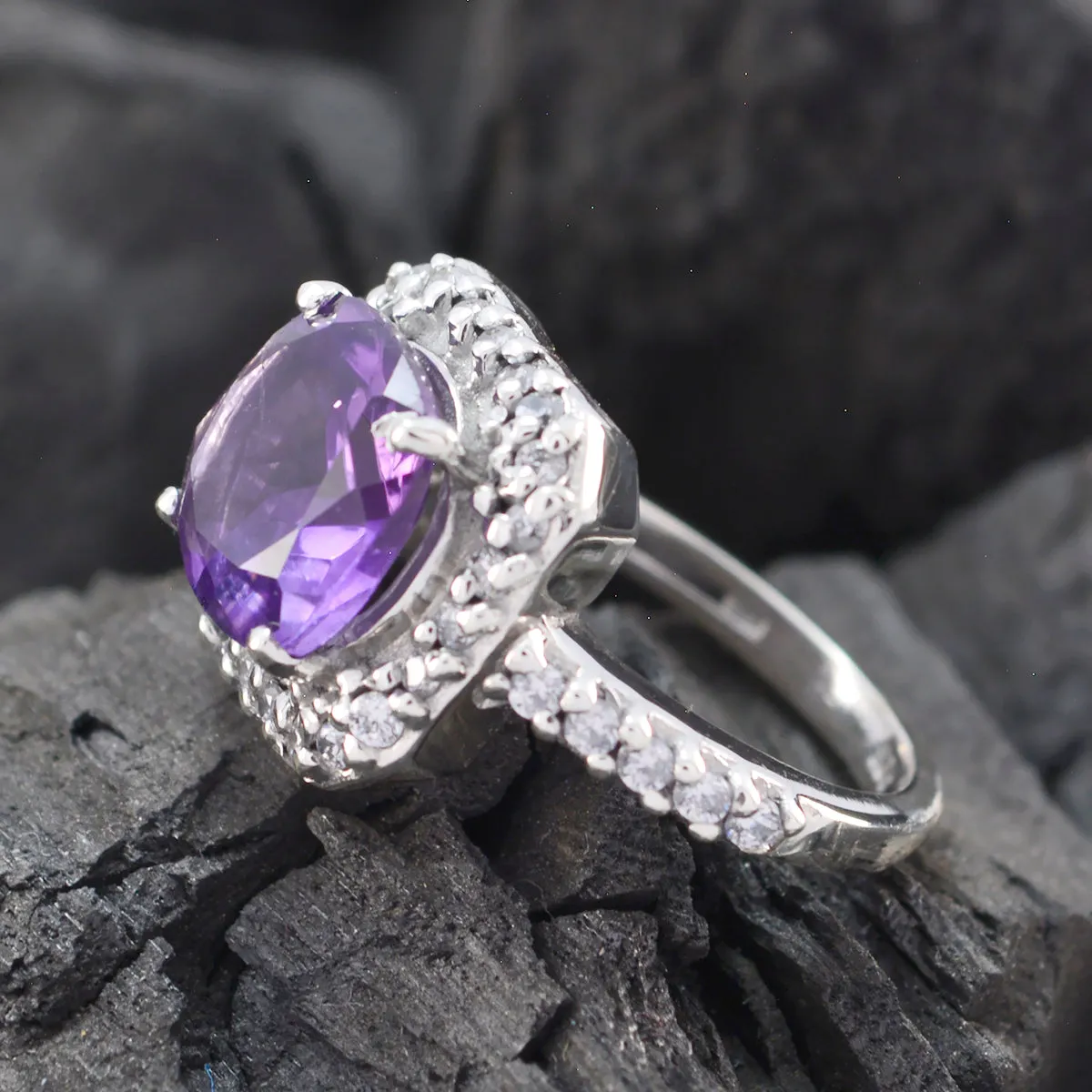 Glamorous Gemstones Amethyst Solid Silver Ring Fine Selling Shops