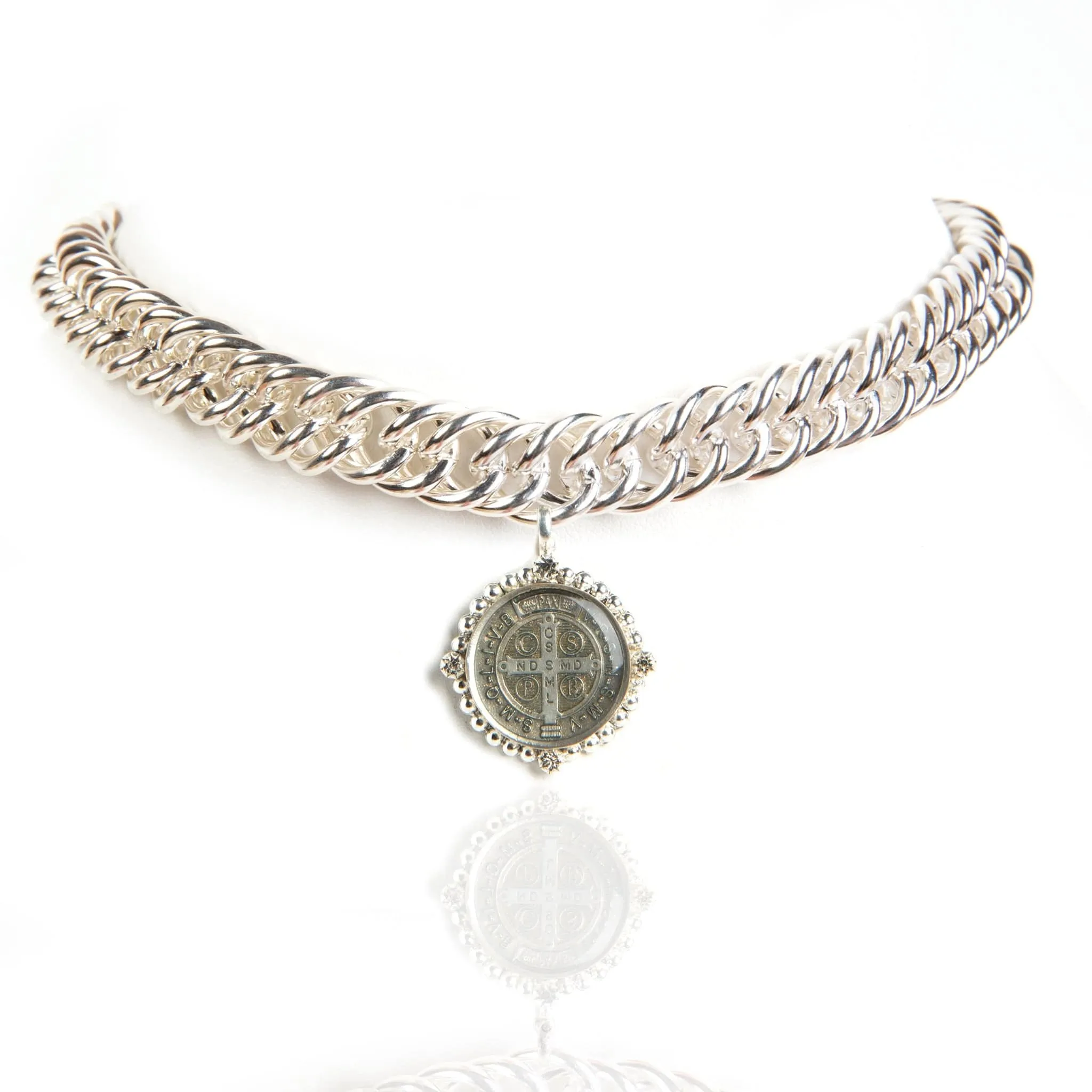 Iconic Chain Choker with Classic Medallions