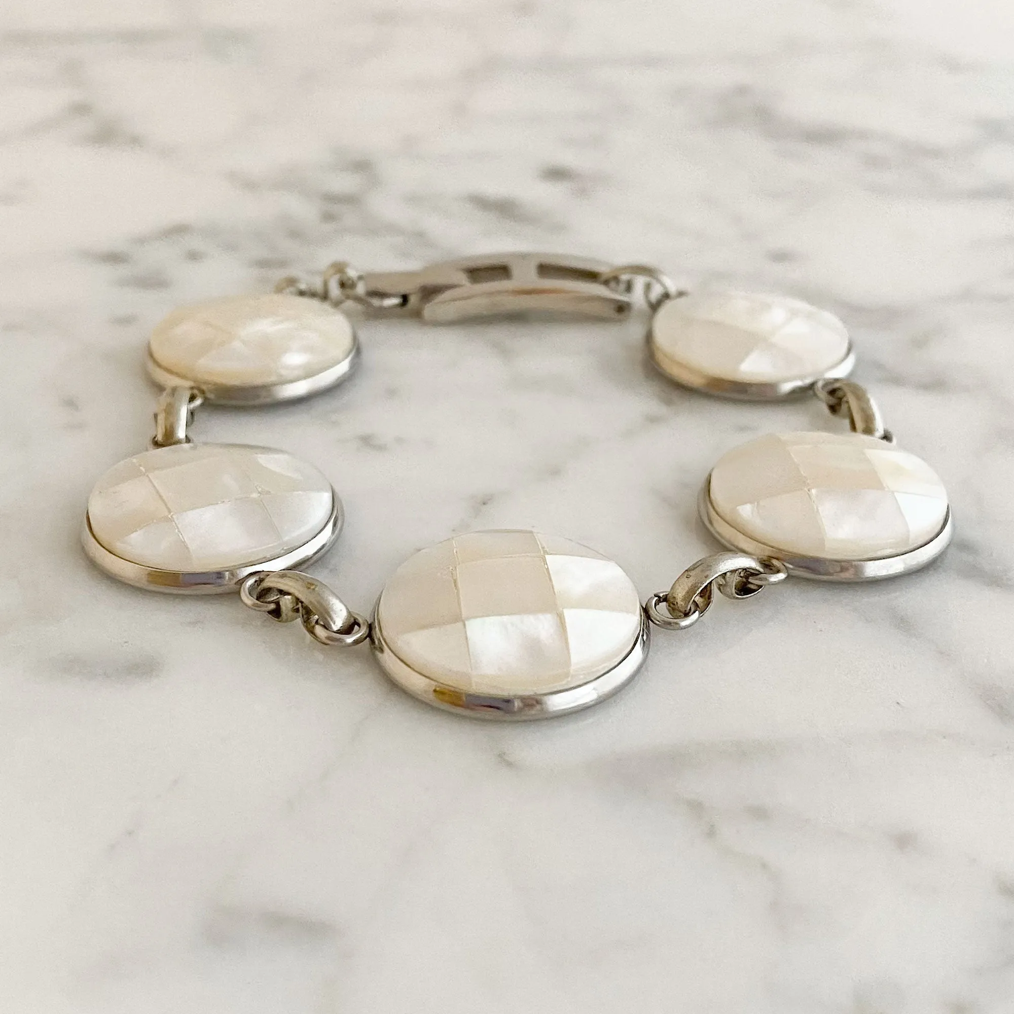 KATIMA mother of pearl bracelet