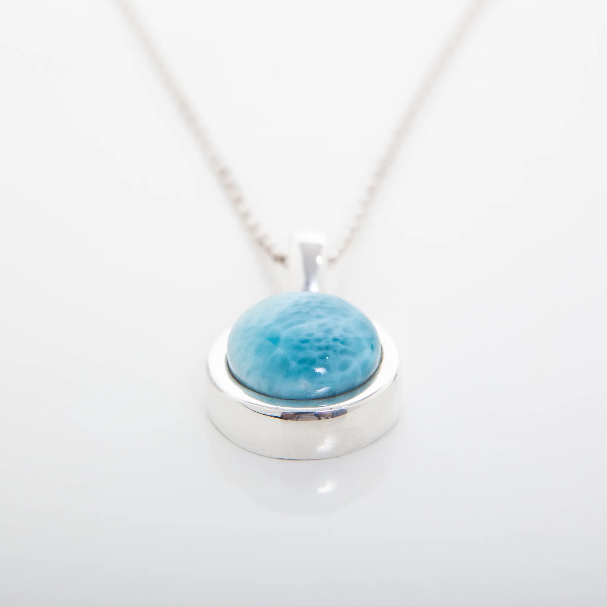 Larimar Pendant Nesse