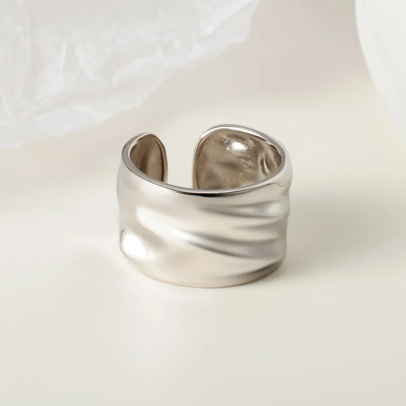 Minimalist Silver Glossy Bump Band Ring